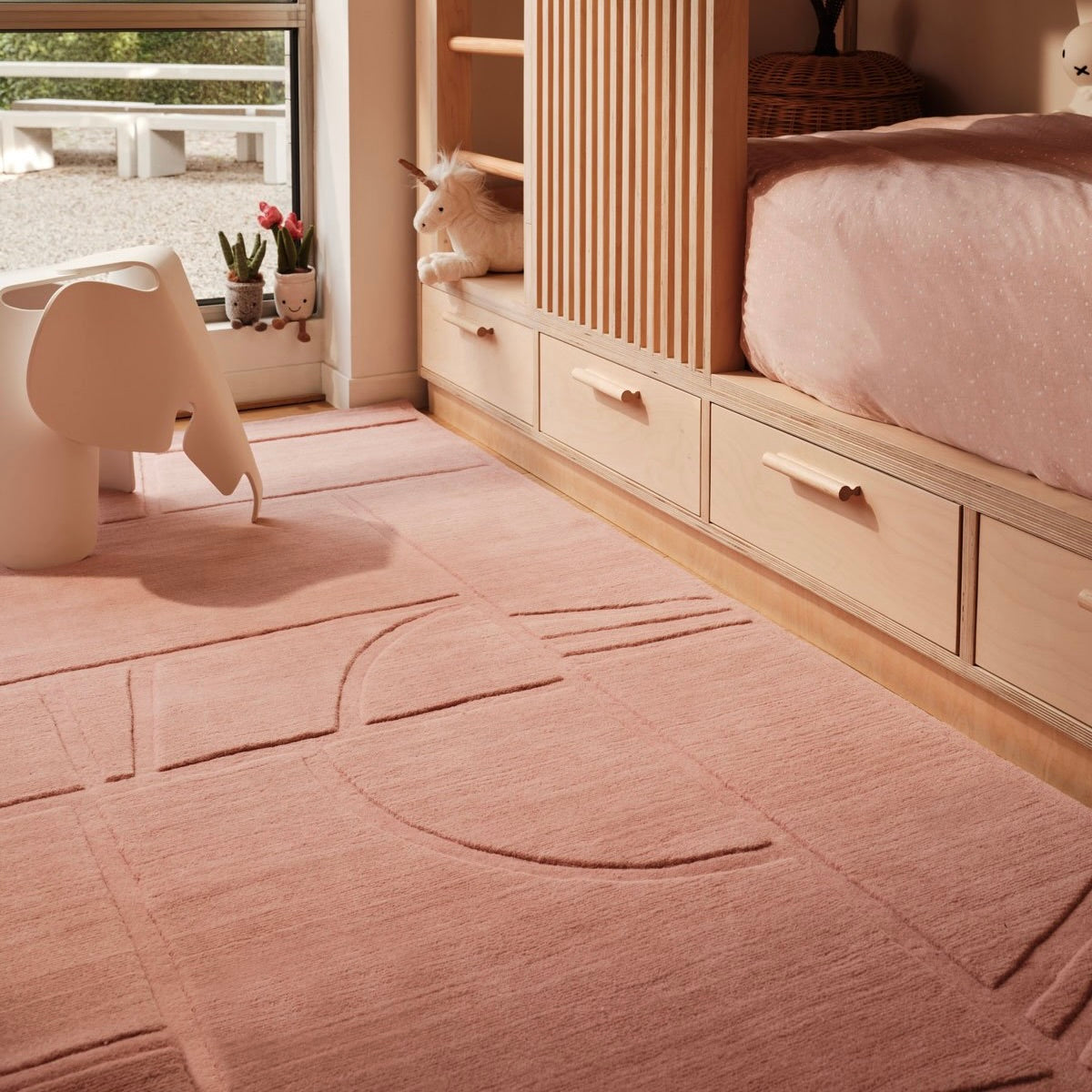 How to Clean and Maintain Your Rugs Like a Pro